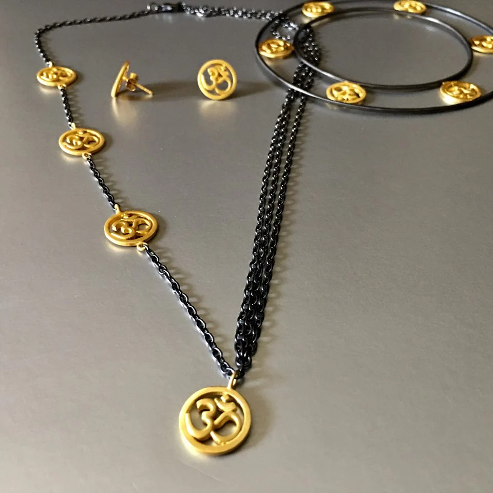 Elegant Harmony Symbol Necklace