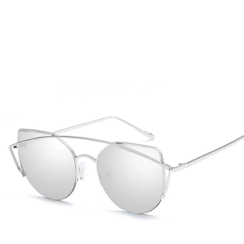 Chic Metallic Frame Sunglasses