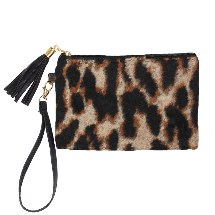 Stylish Leopard Print Clutch Bag
